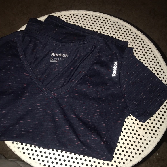 Reebok Tops - Short sleeve reebok shirt